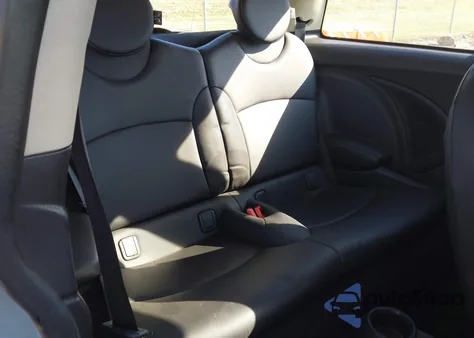 2012 Mini Cooper z USA, uszkodzony, nr VIN WMWSU3C51CT367317